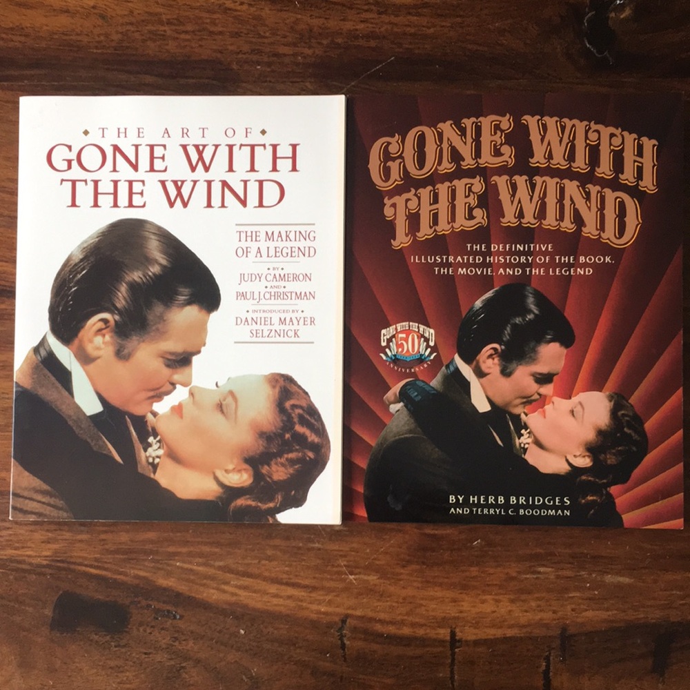 Gone with the Wind (lot of 2 books)
Definitive history art by Bridges / Cameron